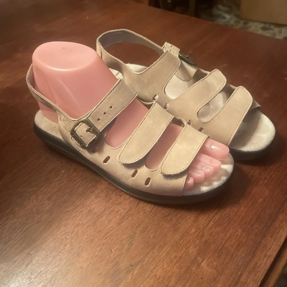 Propet Breeze Women’s Taupe Nubuck Leather Comfortable Sandals Women's 6M